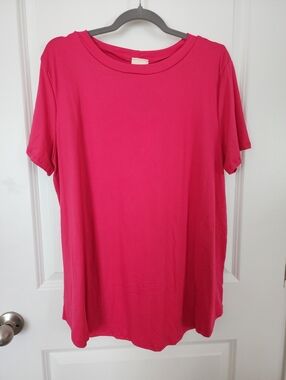 P & Rose Short Sleeve Crewneck Tee in Bright Pink. NWT. 1X.